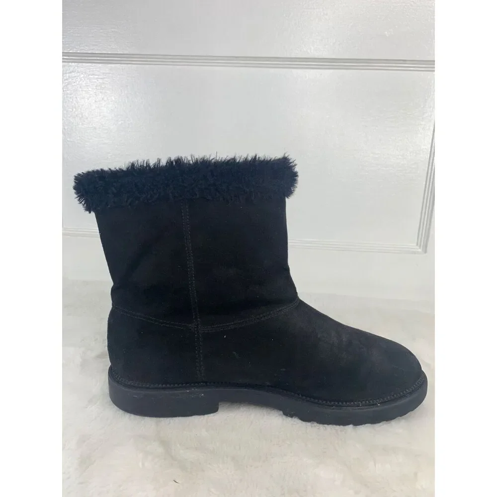 Girls Black Suede cute above ankle Winter Boots Size 5Y